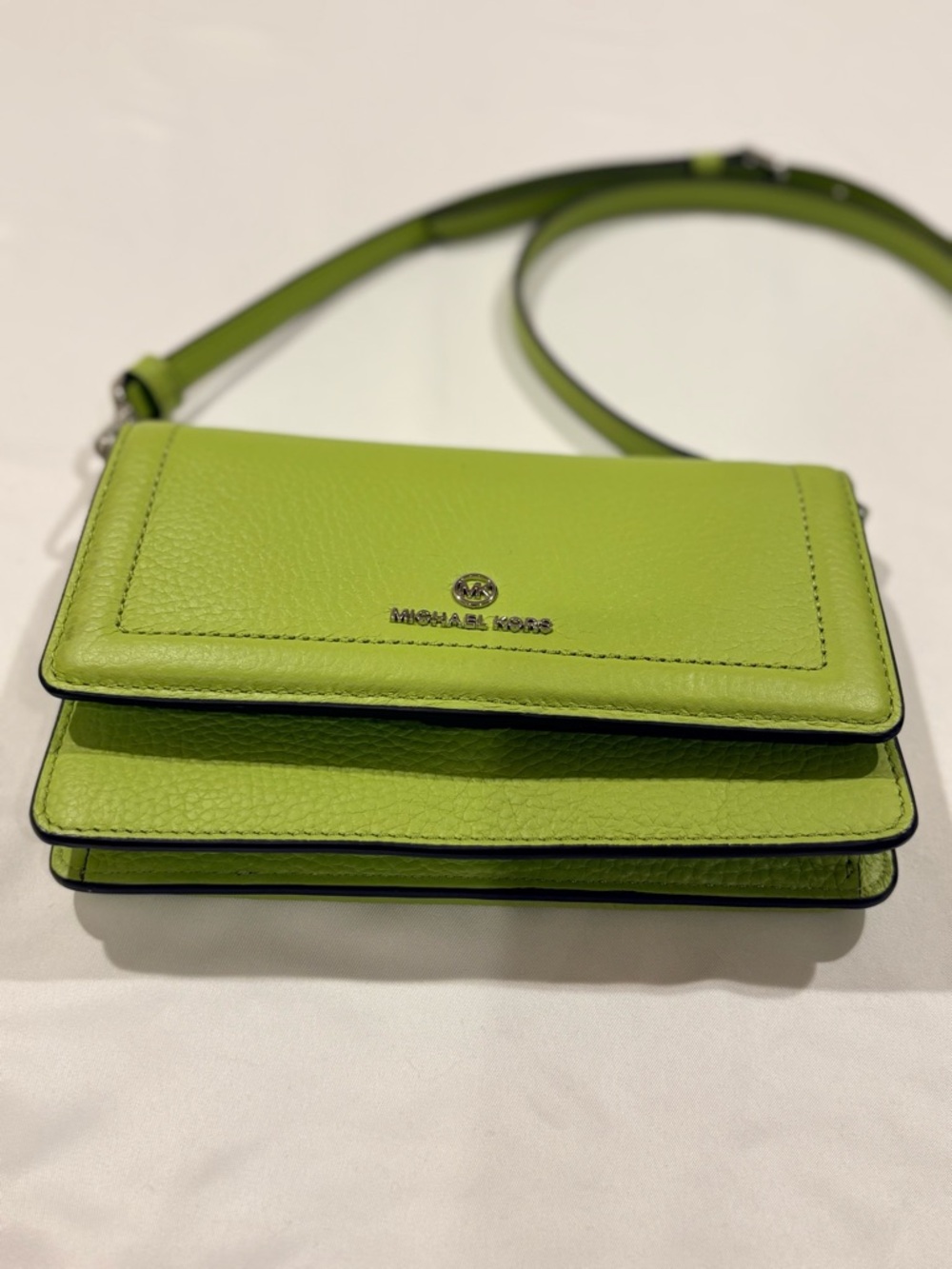 Michael Kors Lime Green Pebbled Leather Wallet - Picture 10 of 15